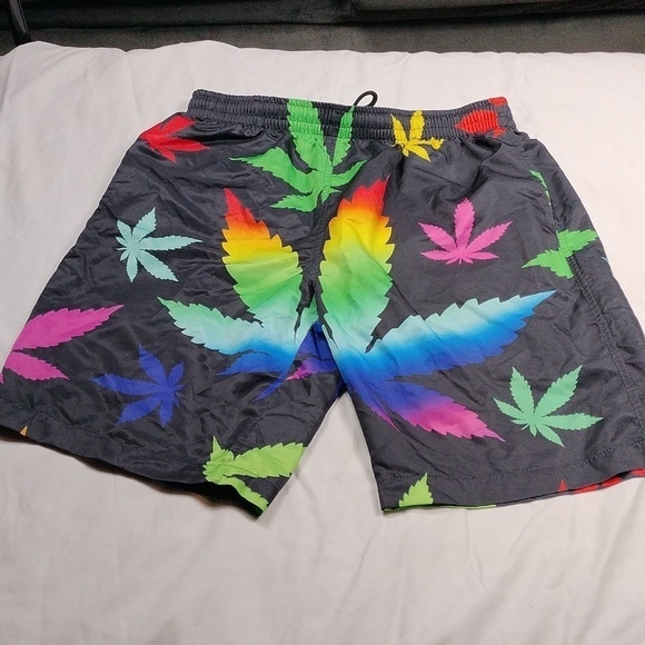 Pot Leaf men's XL swim trunks - Picture 1 of 9